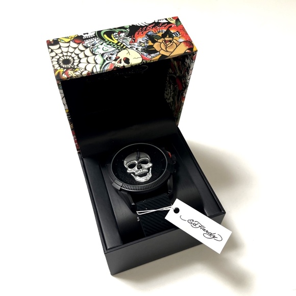 NWT ED HARDY Mens Skull Watch Black Silicone Strap 3D Silver Dial Boxed 50449B - Picture 3 of 6